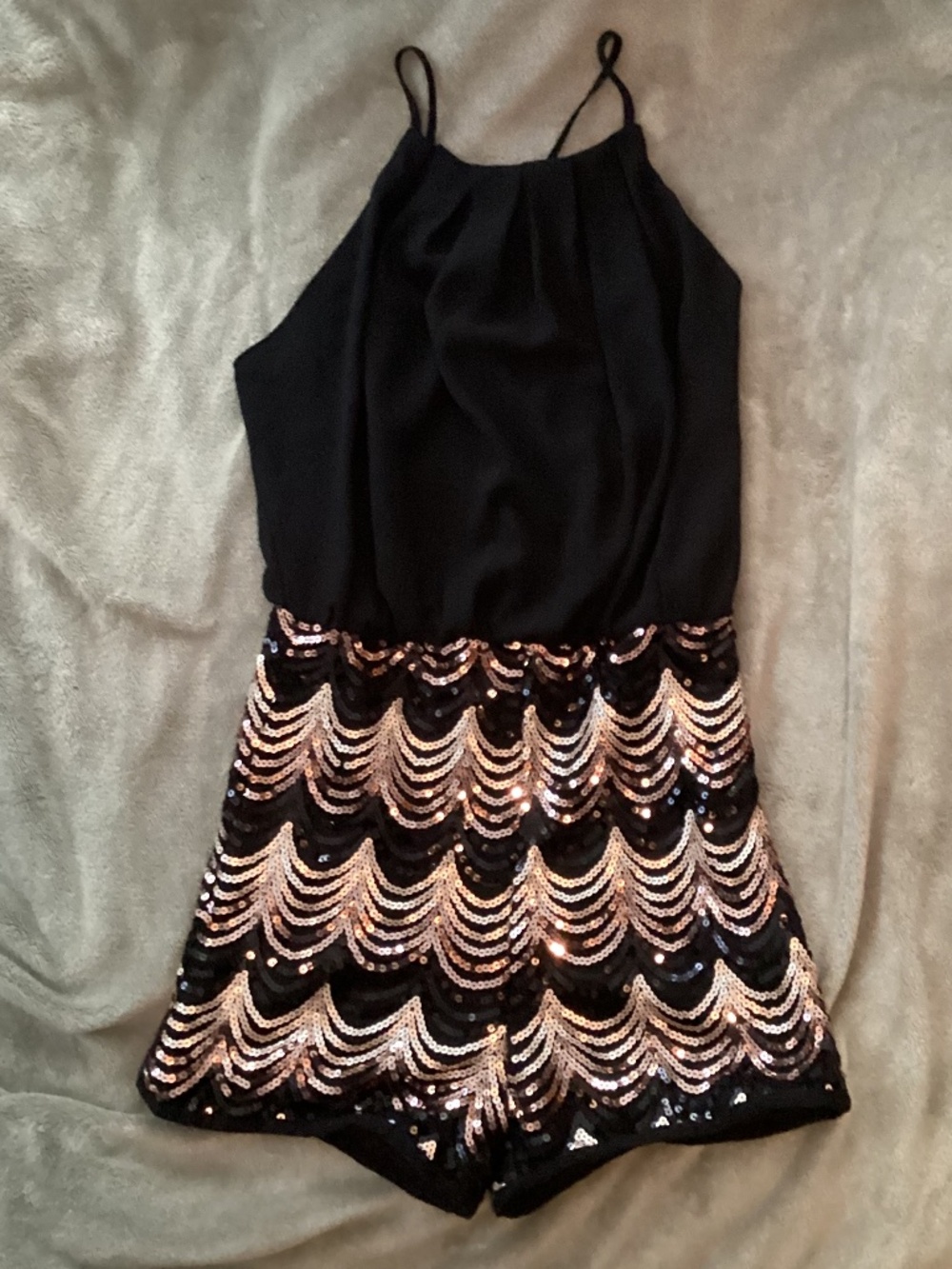 Privy Woman Sequins Romper Size M Gold Black Sequins Jumpsuit Party
